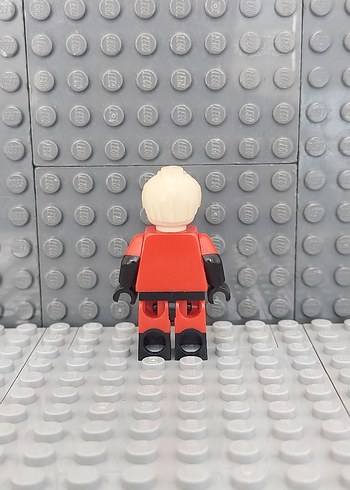 Lego Disney Mr. Incredible (71012) - Görsel 2