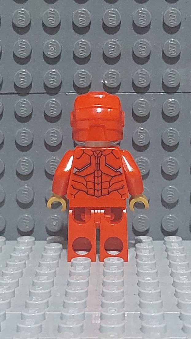Lego Marvel Super Heroes Avengers. Invincible Iron Man (76077) - Görsel 2