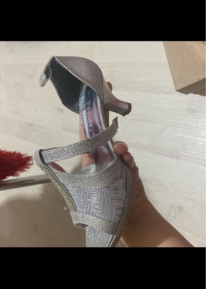 Topuklu ayakkabı - Görsel 3