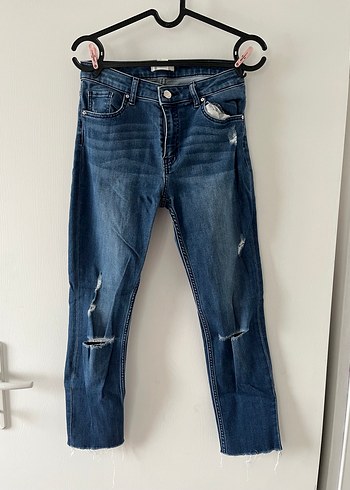 H&M Koyu Mavi Yirtik Denim Jean