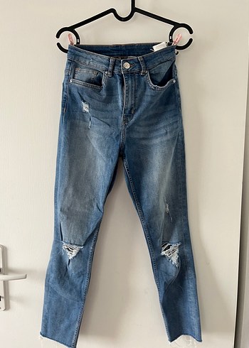 H&M Mavi Yikamali Dar Kesim Jean
