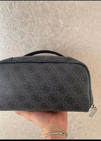 Guess washbag unisex - Görsel 3