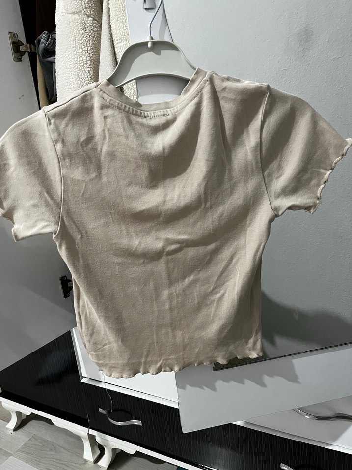 Crop tişört - Görsel 2