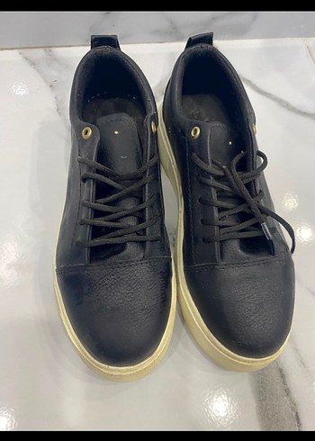Diğer Siyah Deri Sneaker