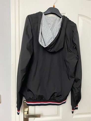 Tommy Hilfiger L Yağmurluk - Görsel 3