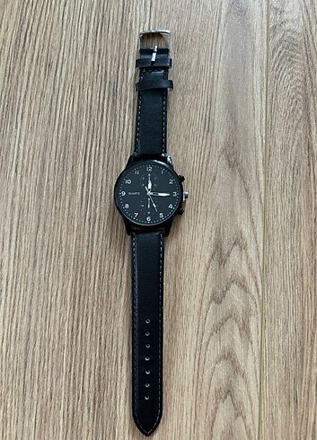 Quartz marka erkek kol saati 