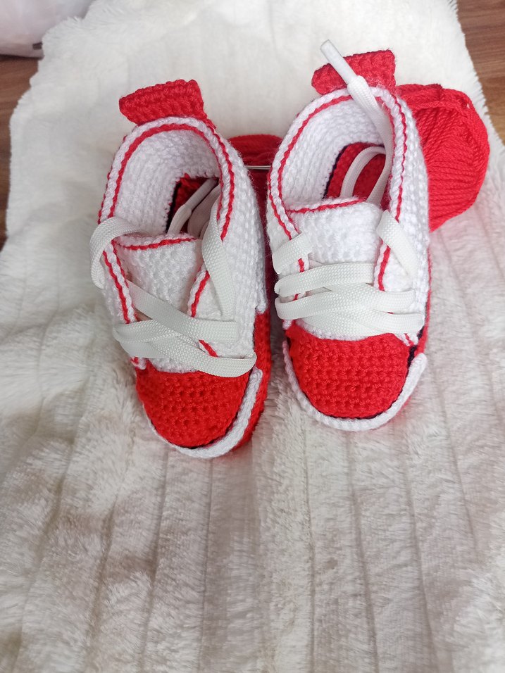 Kırmızı Örgü Erkek Bebek Patik - Görsel 3