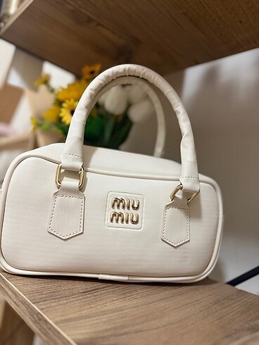 Miu çanta