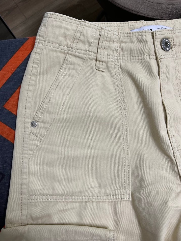 Bershka Bej Pamuklu Rahat Kesim Kadın Kargo Pantolon - Görsel 5