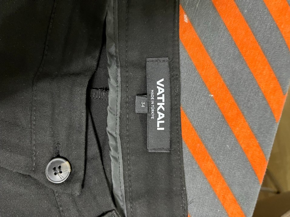 Vatkan Çapraz Dügmeli Kumaş Pantolon - Görsel 4