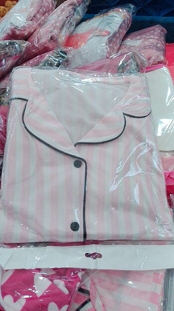 Kadın pijama takımı çocuk pijama takımı ve iç giyim