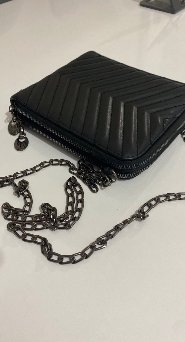 Zincir Detaylı Siyah Deri Çizgili Kadın Çanta - Görsel 4