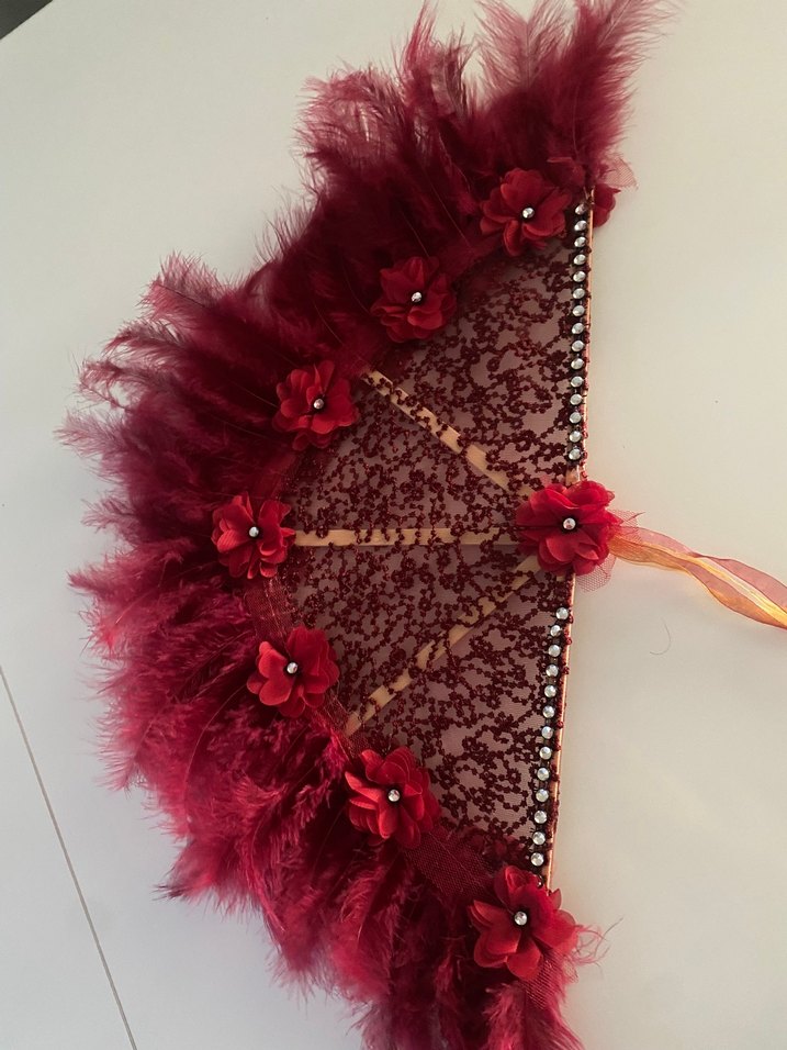 Dantel ve Tüy Detaylı Kırmızı Yelpaze - Görsel 3