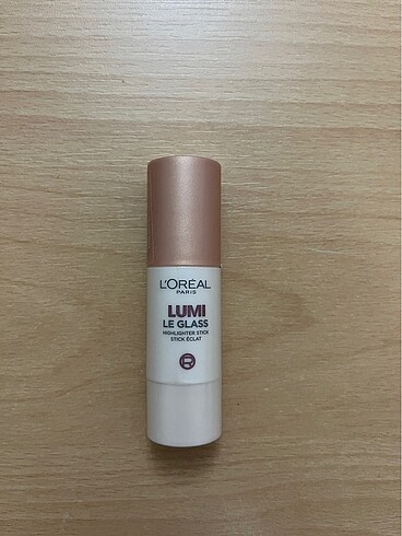 Loreal Lumi Glass Stick Aydınlatıcı