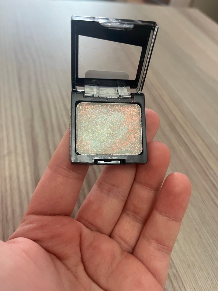 wet n wild glitter tekli göz farı - Görsel 4