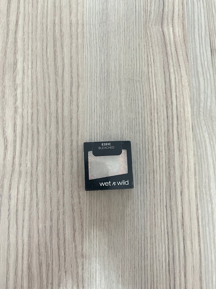 wet n wild glitter tekli göz farı - Görsel 2