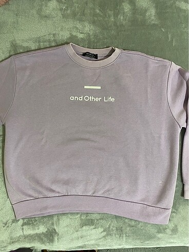 sweatshirt