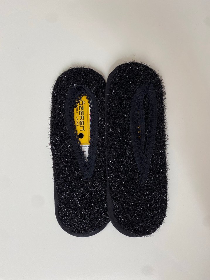 Siyah Simli Patik Çorap - Görsel 2