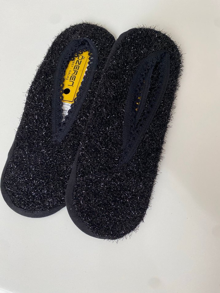 Siyah Simli Patik Çorap - Görsel 4