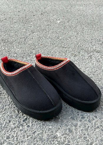 Renkli Nakışlı Kadın Sıcak Terlik Velcro