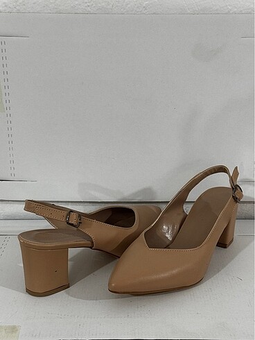 Zara NUT RENGİ KALIN TOPUKLU AYAKKABI