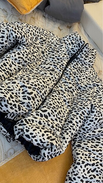 Leopar desenli kısa mont