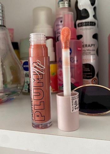PASTEL PLUMP GLOSS