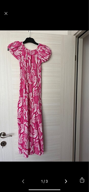 Pembe elbise