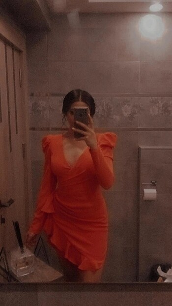 Omuz detaylı kısa abiye arkası transparan - Görsel 2