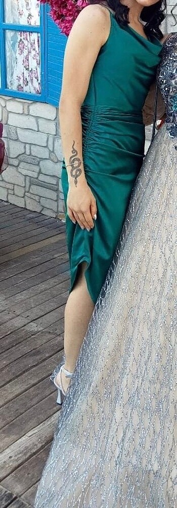 Drapeli midi abiye - Görsel 3