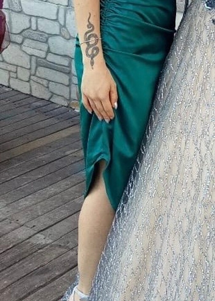 Drapeli midi abiye - Görsel 3