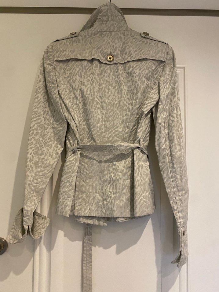 Network Gri Desenli Kemerli Midi Trençkot - Görsel 2