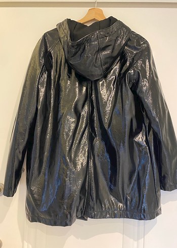 Siyah Parlak Deri Midi Ceket - Görsel 2