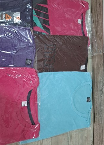 Diğer Nike Tişört Adet fiyatı 175tl Topuklu alımda indirim yapılır