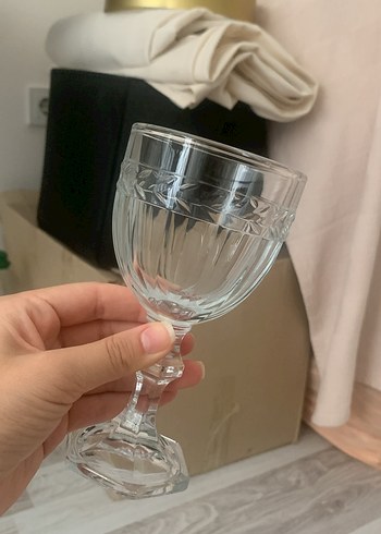 Desenli Ayaklı Şeffaf Kadeh