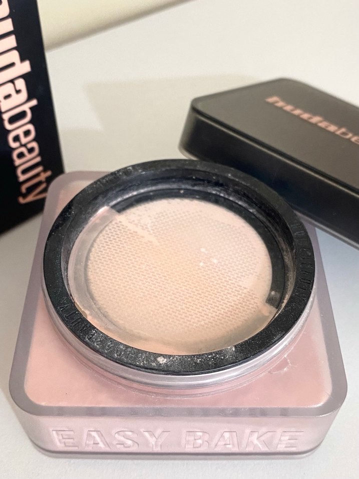 Huda Beauty Easy Bake Sabitleyici Pudra Cherry Blossom - Görsel 2