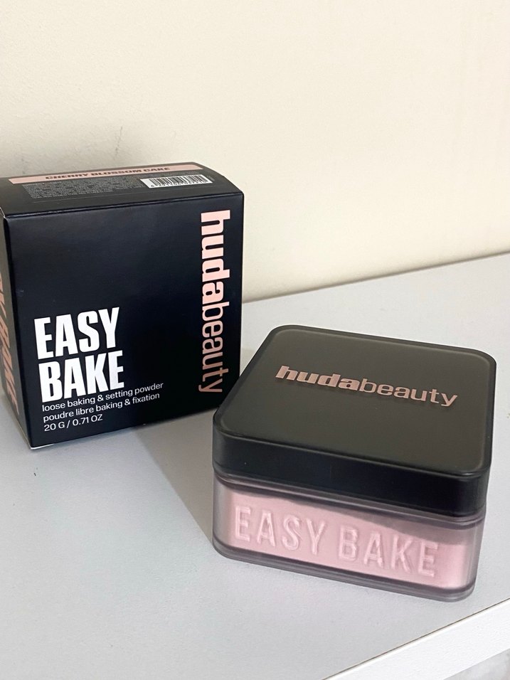 Huda Beauty Easy Bake Sabitleyici Pudra Cherry Blossom - Görsel 3