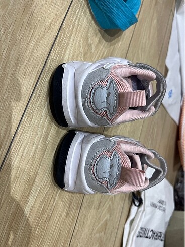 28 Beden pembe Renk Puma temiz ayakkabı