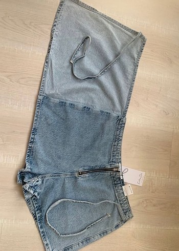 Gevşek Kesim Kemerli Mini Kot Şort - Görsel 5