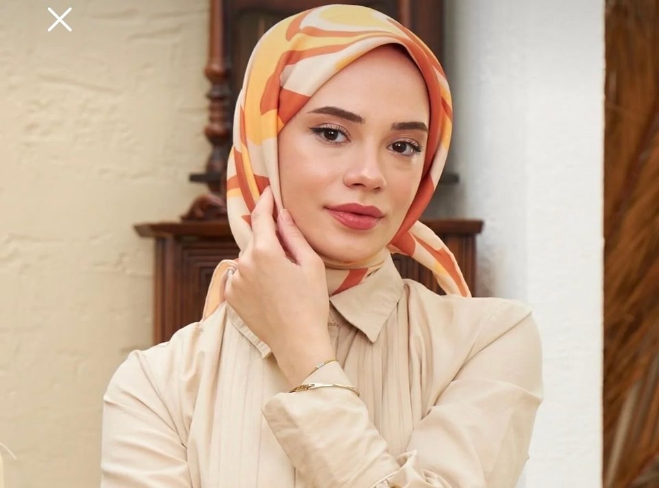 Bej Renkli İpek Görünümlü kadın eşalp - Görsel 3