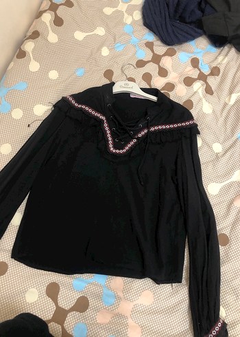 Kadın Siyah Nakışlı Uzun Kollu Bluz - Görsel 3