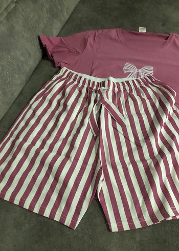 Kısa Kollu Baskılı Pijama Takımı - Görsel 5