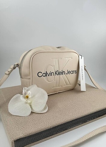 Calvin Klein 