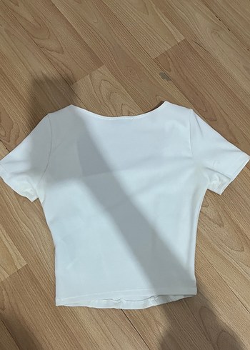 Kadın Beyaz V Yakalı Kısa Kollu Crop Top - Görsel 2