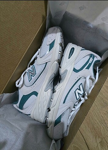 39,5 Beden orijinal new balance 530