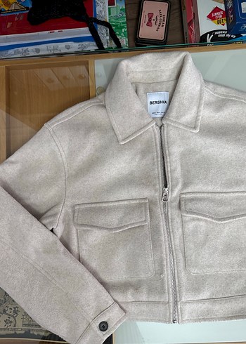 36 Beden ten rengi Renk BERSHKA Bej Fermuarlı Regular Fit Kadın Ceket