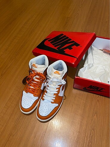 45 Beden jordan 1 mid