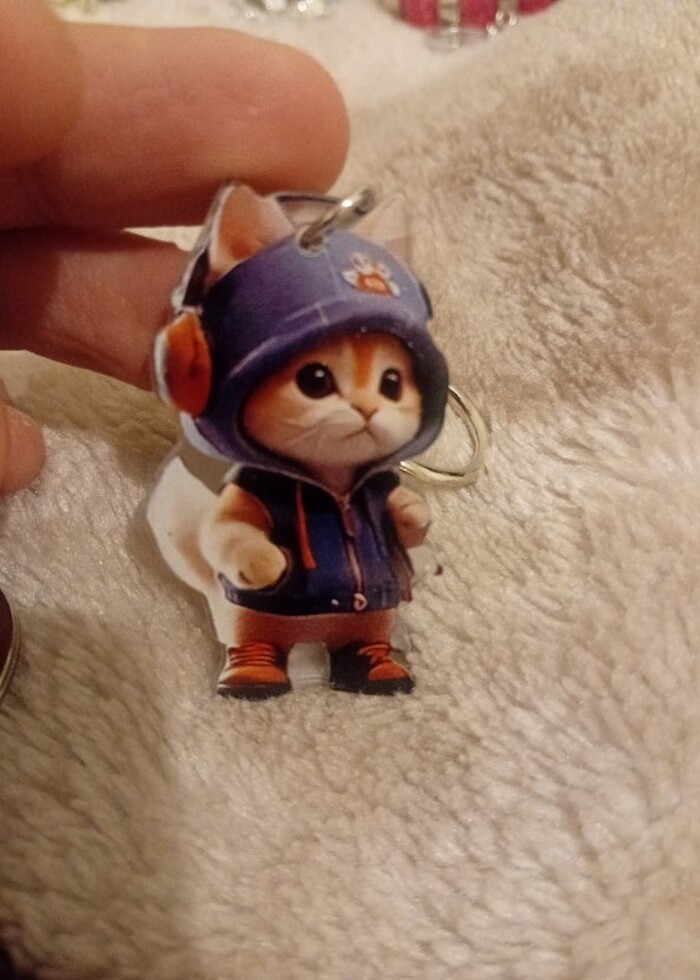 Akrilik kedicik anahtarlık  - Görsel 3