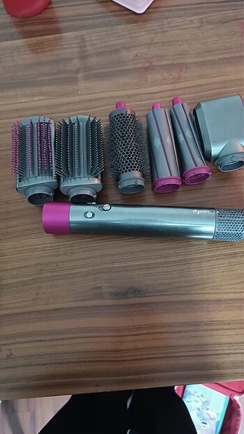 Dyson airwrap
