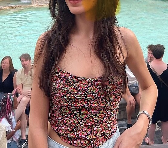 Zara büstiyer